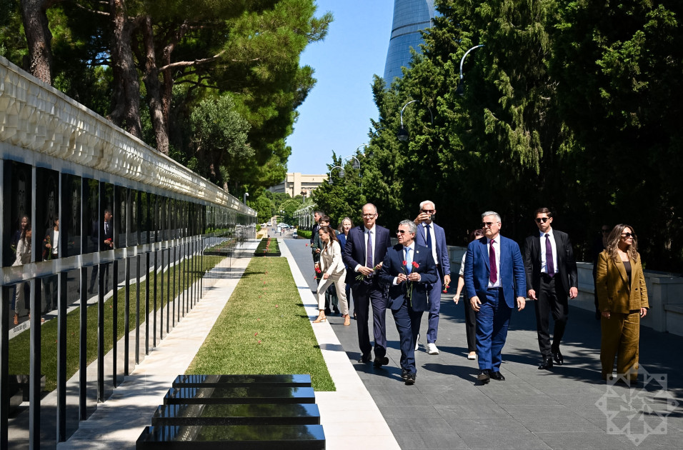 İqnasio Kassis Şəhidlər xiyabanında - FOTOLAR