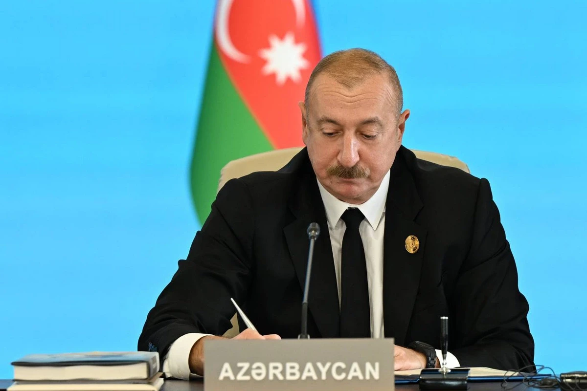 Prezident onu səfir vəzifəsindən geri çağırdı
