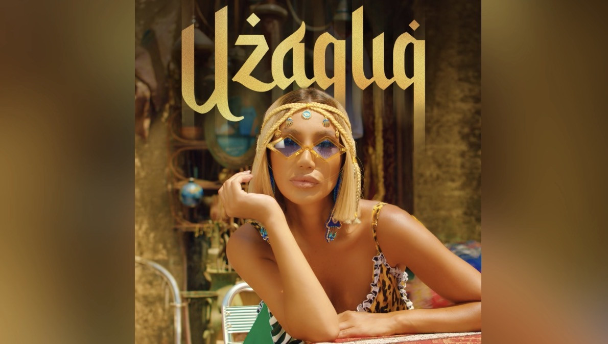 Röya Aygünün repertuarından “Uzaqlıq”ı seçdi - VİDEO