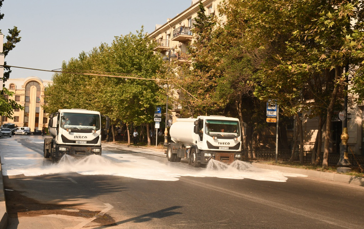 Bu gün Bakının 556 küçəsi yuyuldu - FOTOLAR