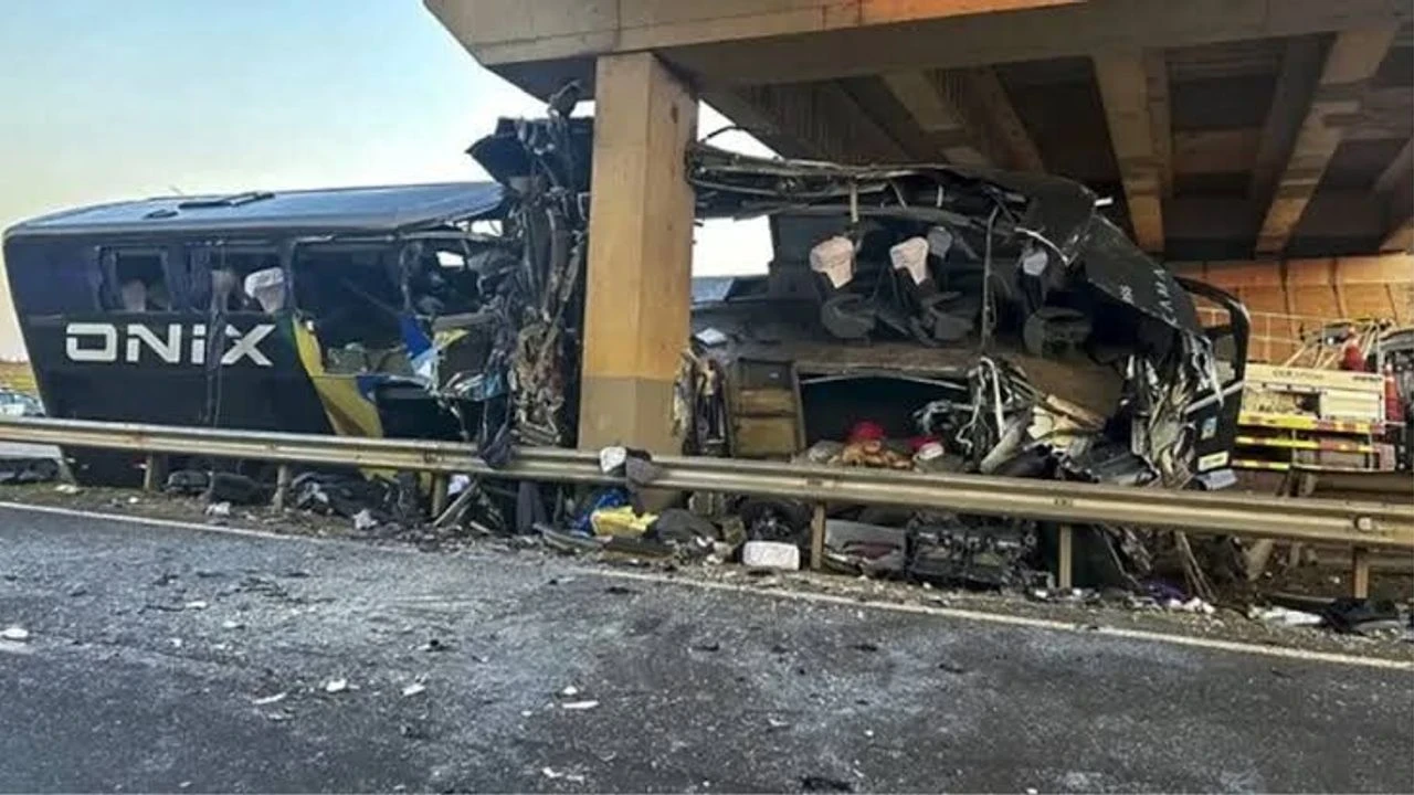 Turist avtobusu aşdı - 10 nəfər öldü