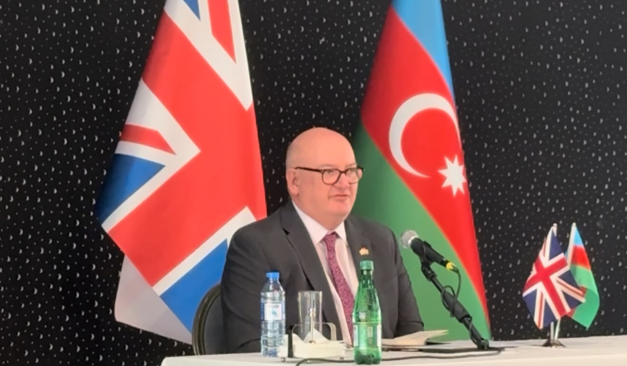 \"Hələ də Azərbaycan dilində dərslər götürürəm\" - Dankan Norman