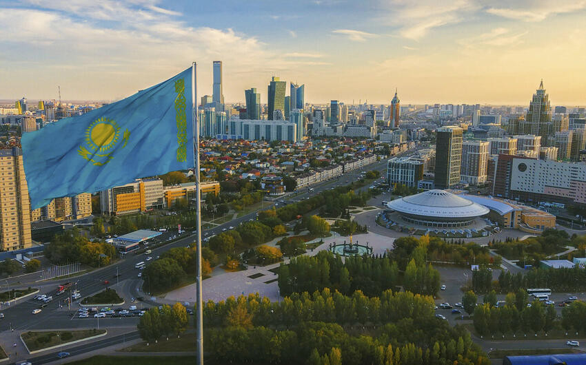 Qazaxıstanda növbədənkənar parlament seçkiləri keçirilir