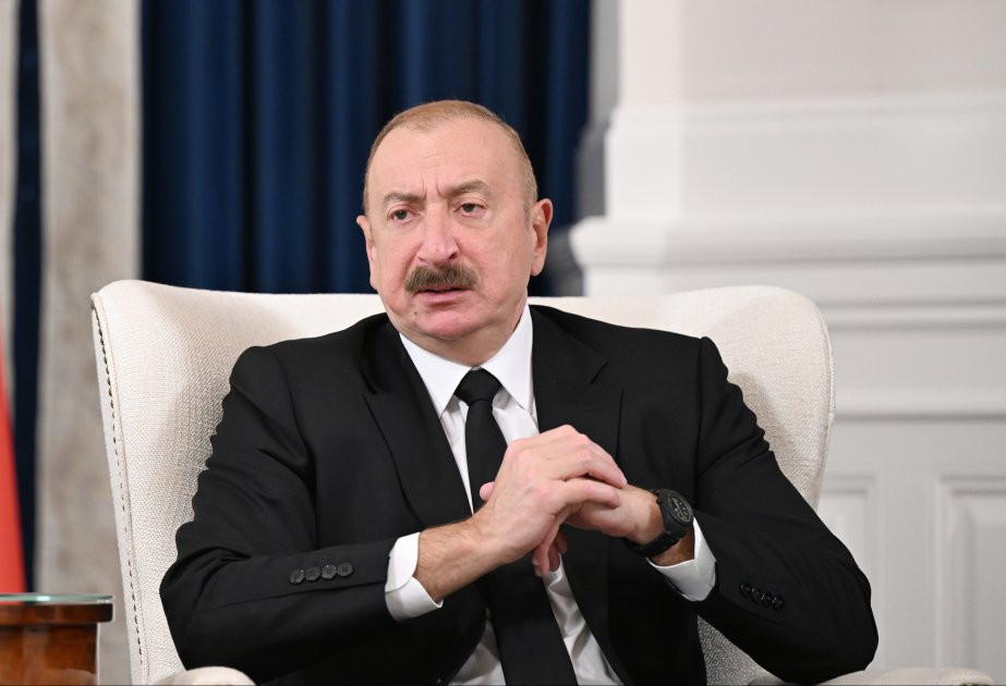 Prezident həmkarına başsağlığı verdi
