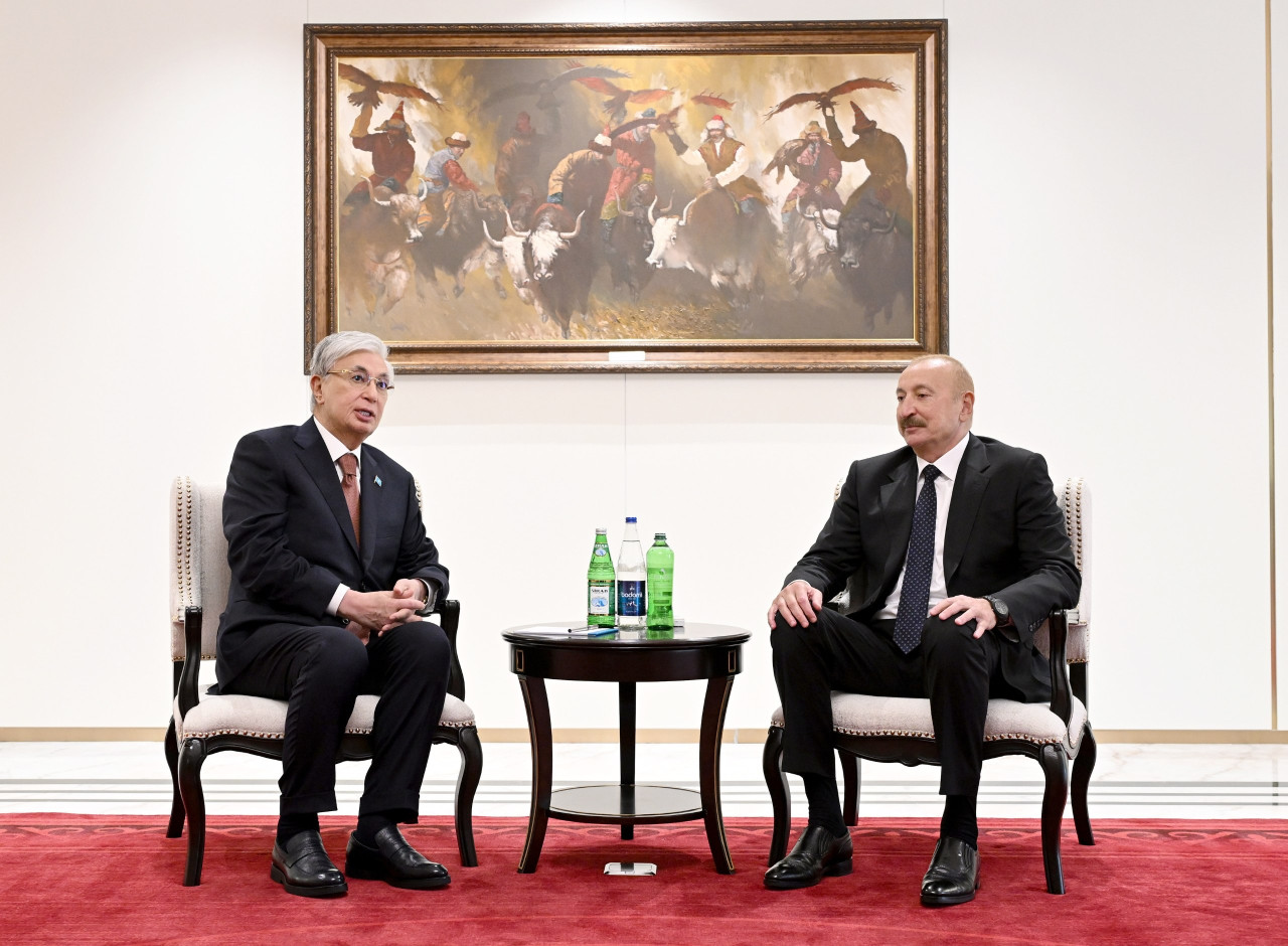 Prezidentin Tokayevlə görüşü keçirilir - FOTOLAR