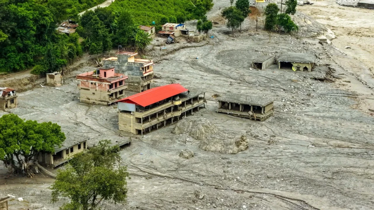 Nepalda ölənlərin sayı 1287-yə çatıb - 5 min itkin var&nbsp;