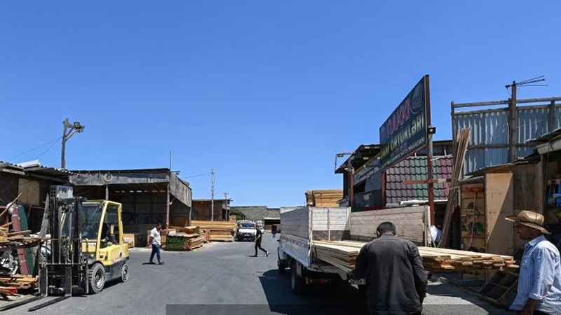 Bakıda məşhur bazar köçürülür - VİDEO
