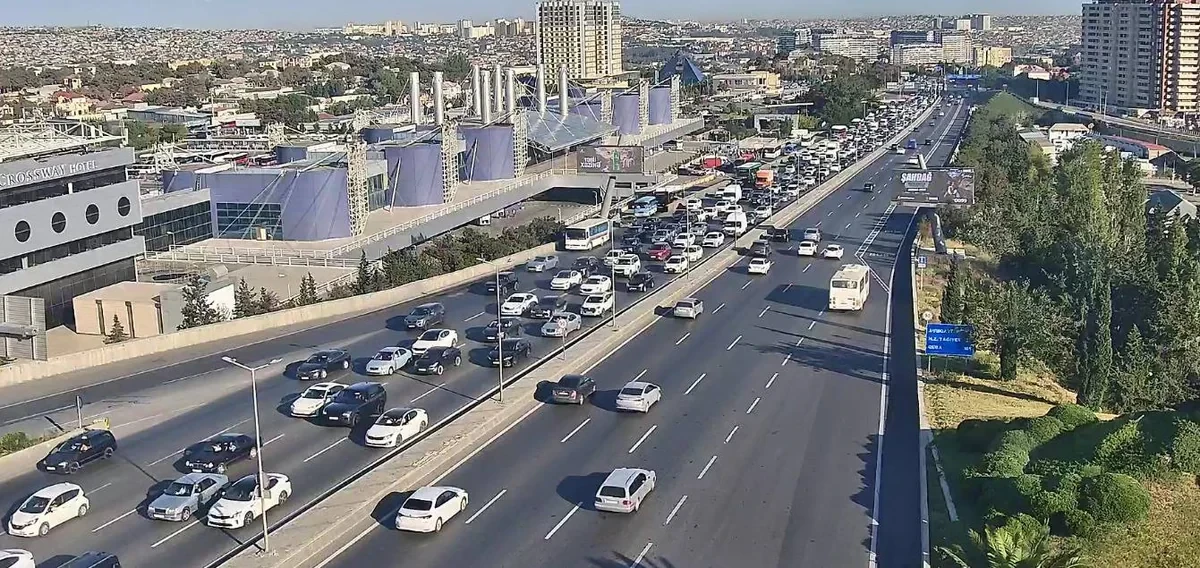 Paytaxtın bu küçələrində sıxlıq var - SİYAHI