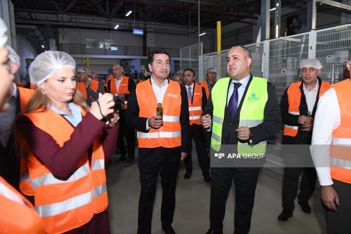 Diplomatlar “İstisu” mineral su zavoduna baş çəkdilər - FOTOLAR