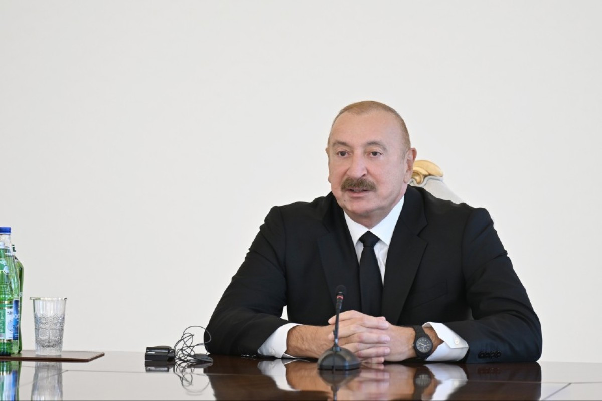 \"Biz heç kimin qabağında baş əymirik və əyməyəcəyik\" - İlham Əliyev
