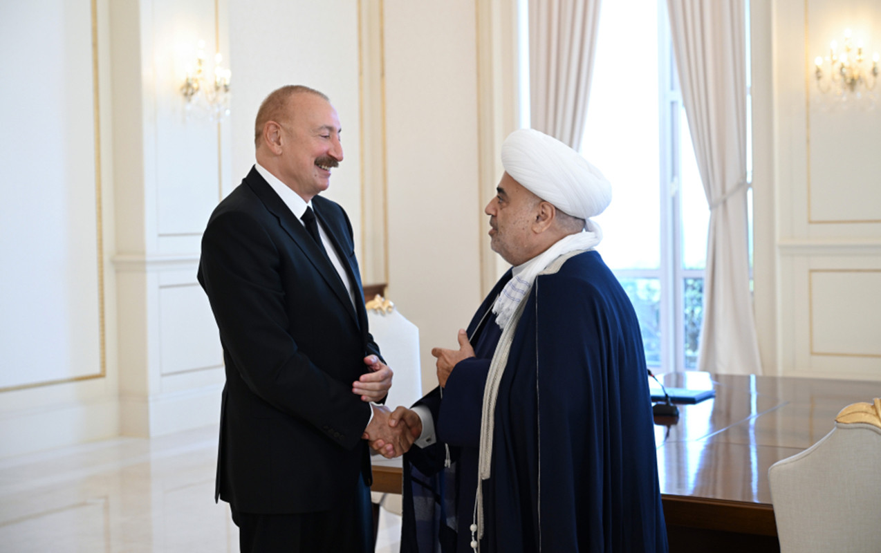 “Mehriban xanıma dedim şəkil çəkdirək və şeyxə göndərin” - Prezident
