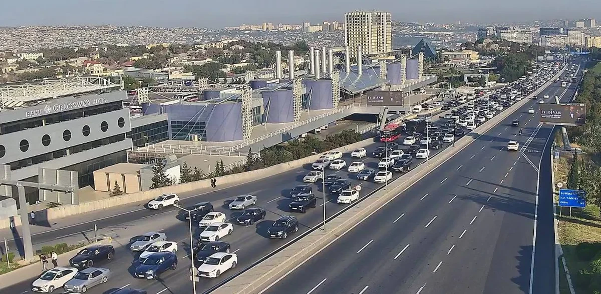 Bakıda 16 istiqamətdə sıxlıq var - SİYAHI