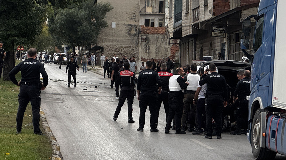 İki ailə arasında silahlı insident - 1 ölü, 12 yaralı&nbsp;