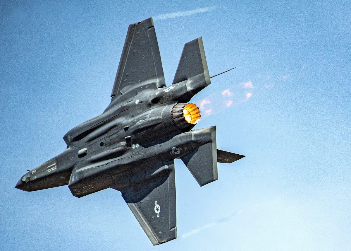 F-35 qırıcı təyyarəsinin hissələri səhvən Honq Konqa göndərildi