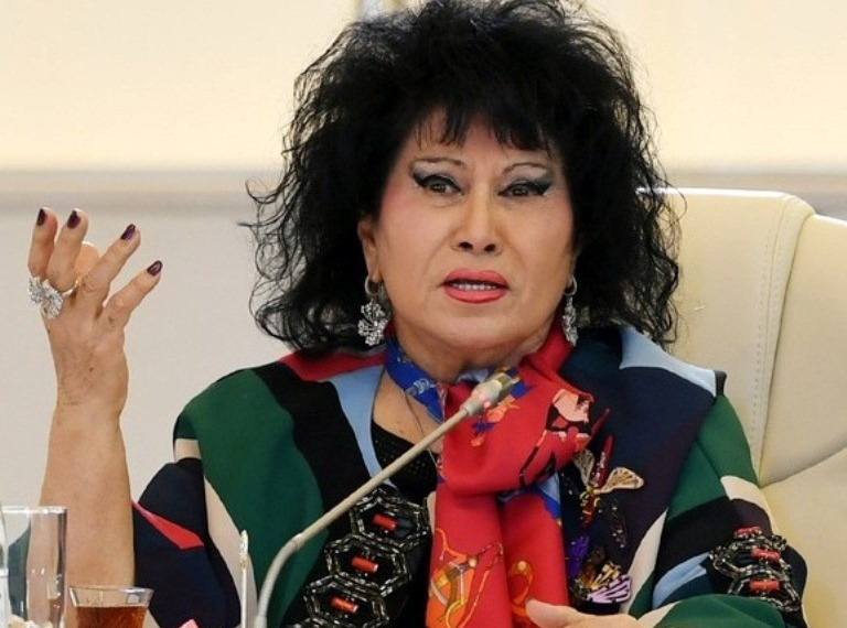 Zeynəb Xanlarova Türkiyədə əməliyyat olundu 