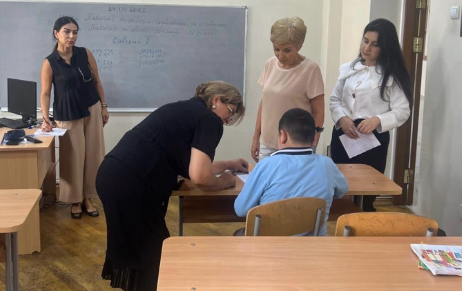 Ombudsman 55 nömrəli məktəbdə monitorinq apardı