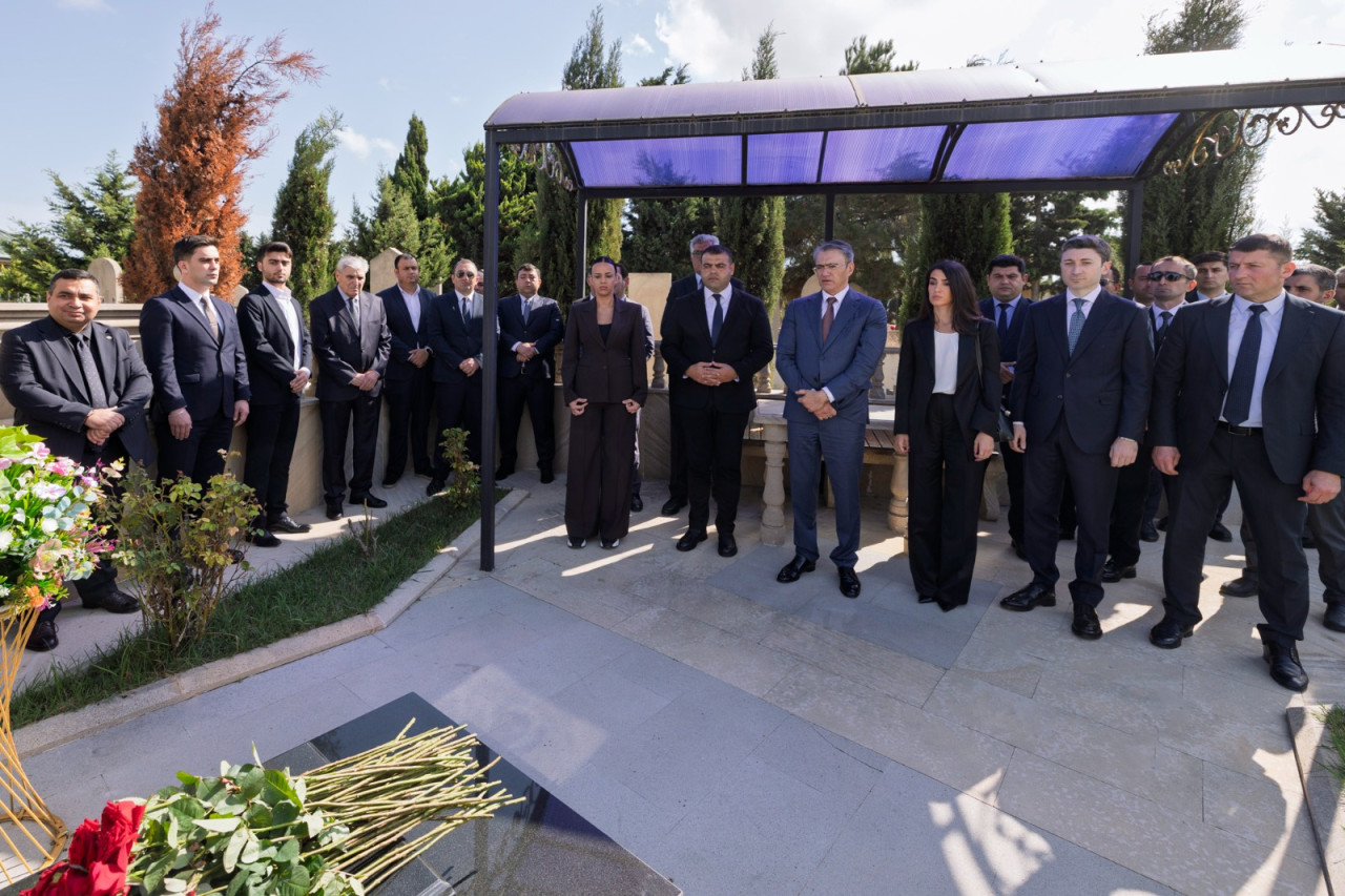 “AzerGold” QSC və törəmə şirkətlərinin kollektivi Vətən müharibəsi şəhidlərinin xatirəsini yad edib