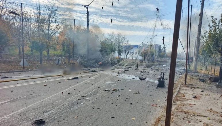 Rusiya Ukraynada avtobus dayanacağına hücum etdi