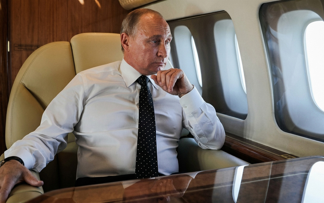 Putinin təyyarələri Ukrayna PUA-ları səbəbindən Moskvaya enə bilməyib - FOTO
