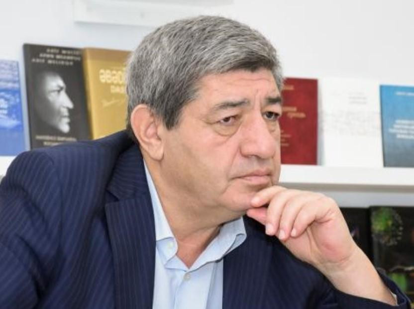 \"Məktəbdə vahid forma sağlam mühitin təməlidir\" - Nizami Cəfərov