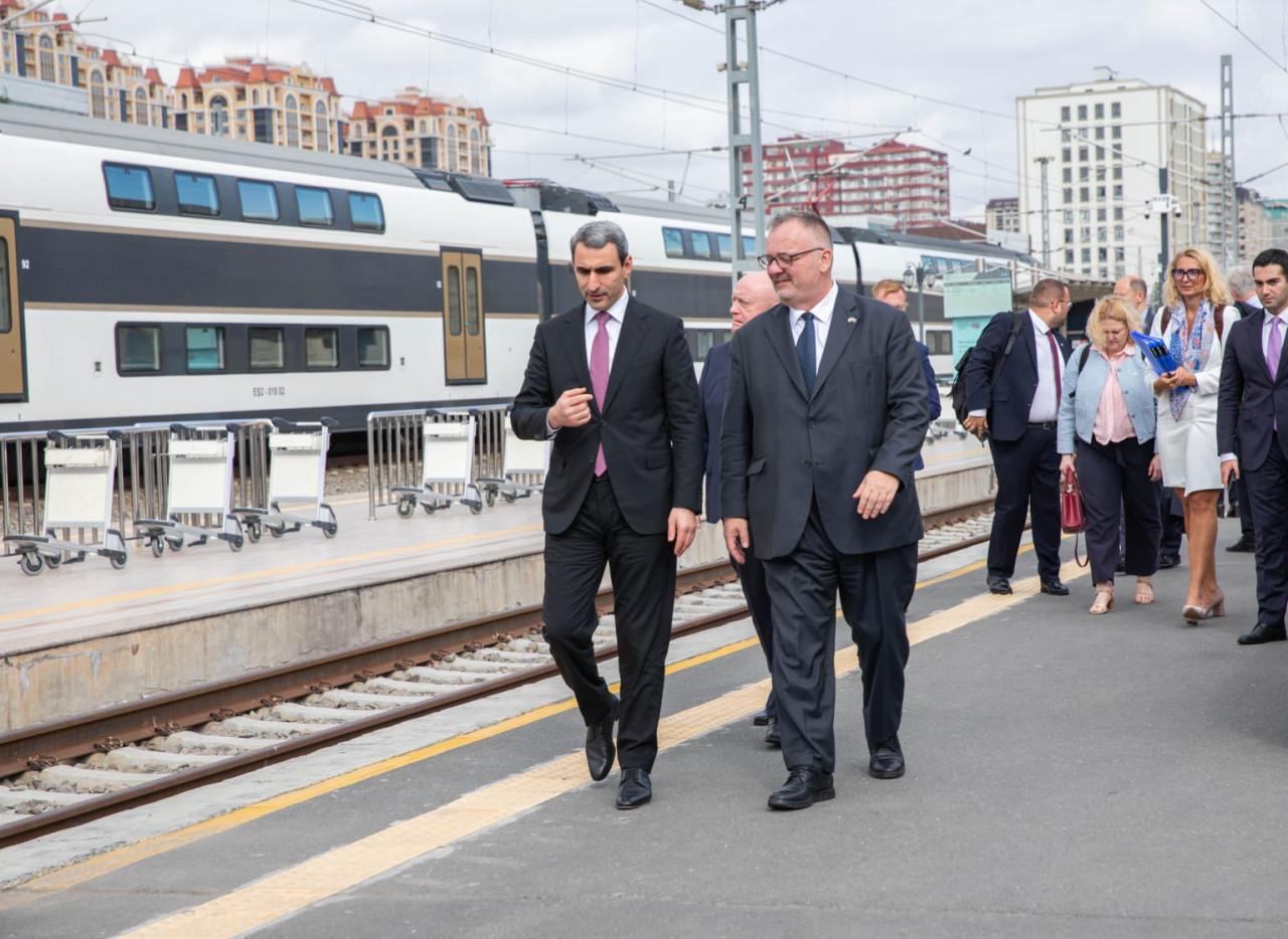 Çexiyanın nəqliyyat naziri Bakı Dəmiryol Vağzalında oldu- FOTOLAR 