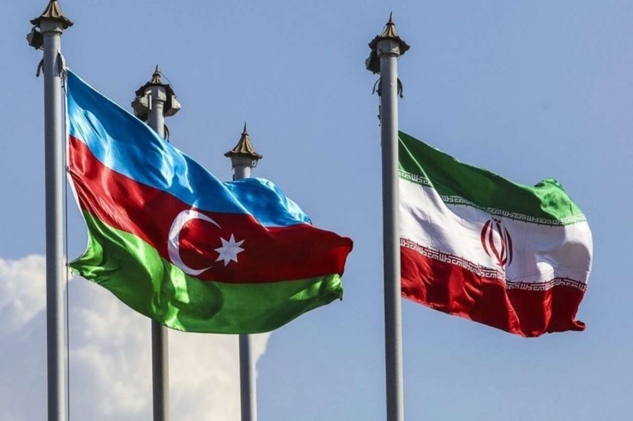 \"İran Azərbaycanın dünyəvi dövlət modelini özünə təhlükə kimi görür\" - Siyasi şərhçi