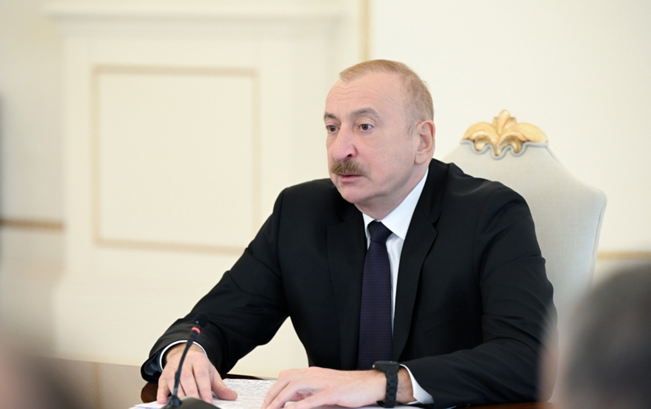 Prezidentlər mətbuata bəyanatlarla çıxış edir&nbsp;