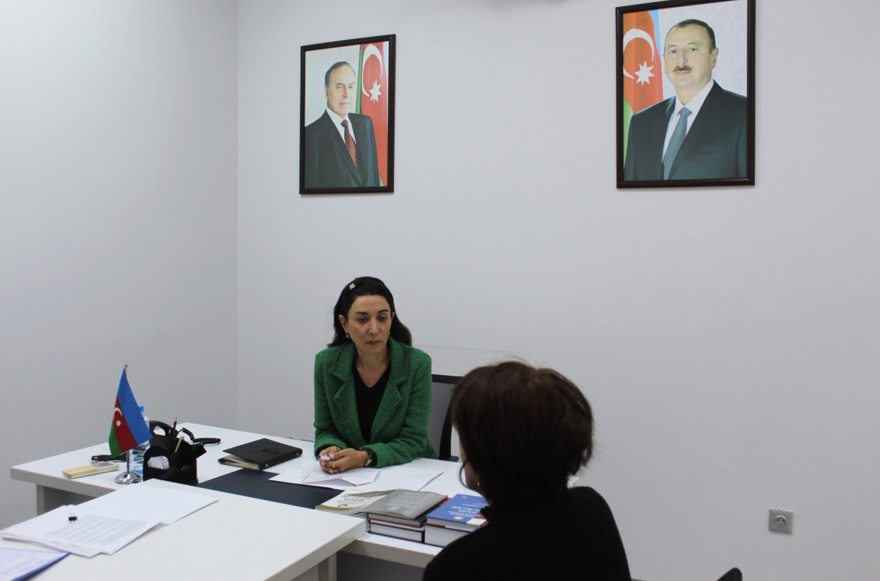 Səbinə Əliyeva vətəndaşları qəbul etdi - FOTO
