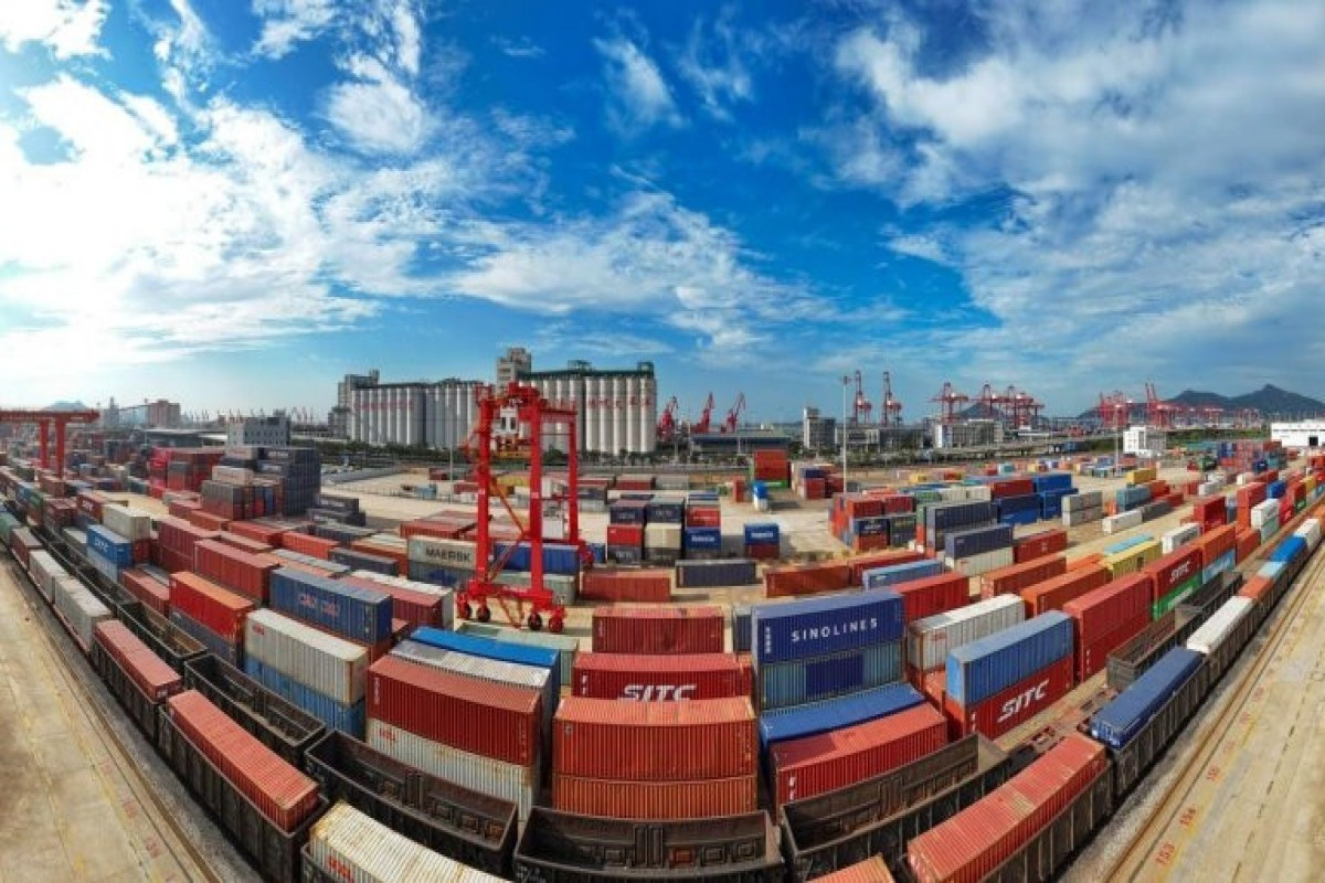 Bakı Limanında konteyner daşımaları 30% artdı