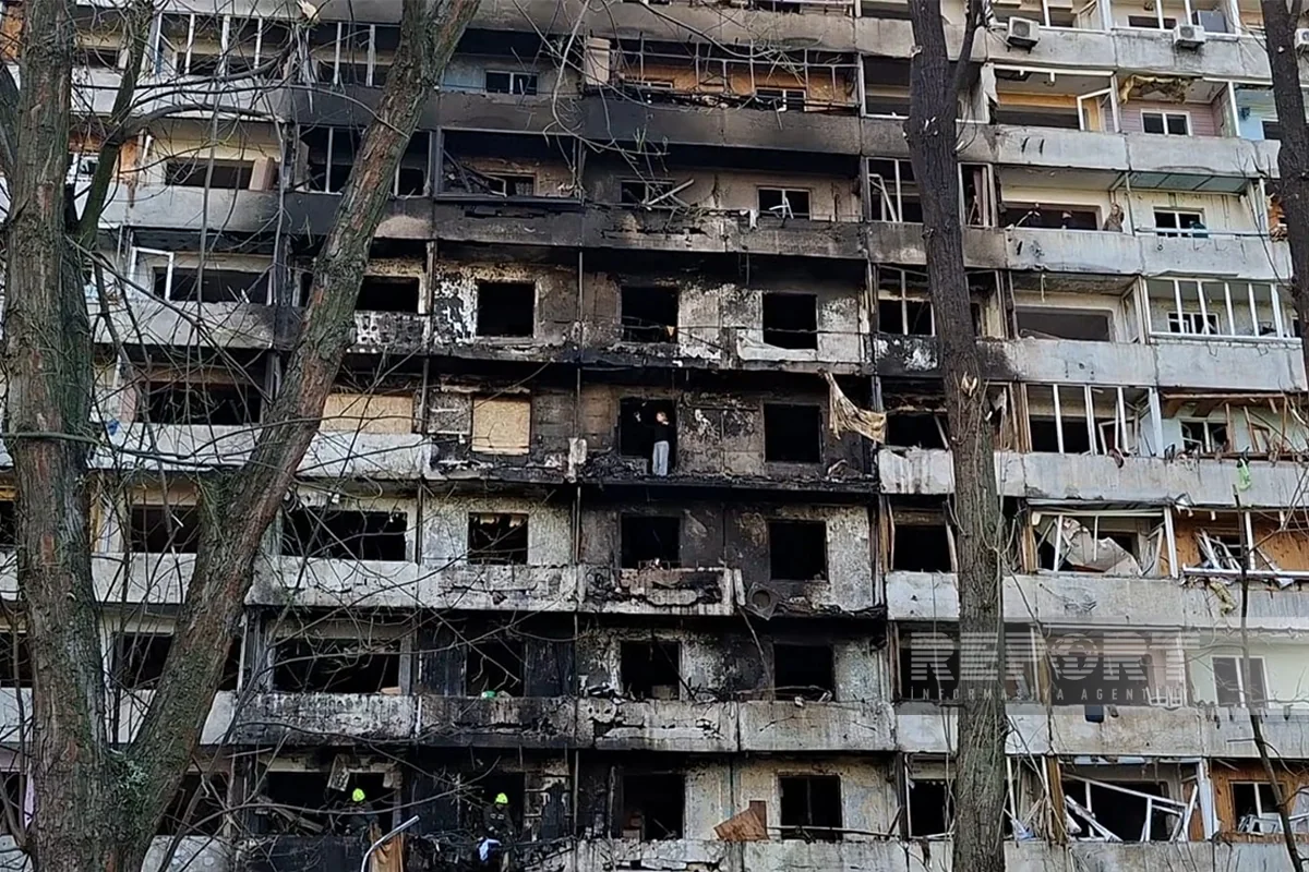 Kiyevə hava hücumu zamanı azərbaycanlı ailənin evi dağıldı - FOTOLAR