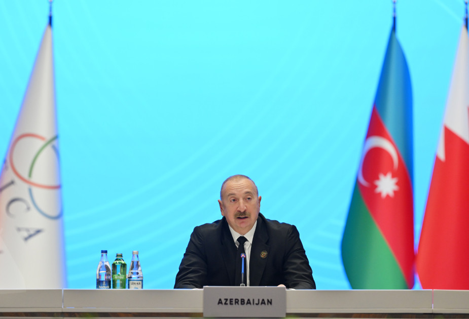 İlham Əliyev AQEM-in 7-ci Zirvə Toplantısında çıxış etdi - FOTOLAR - YENİLƏNİB