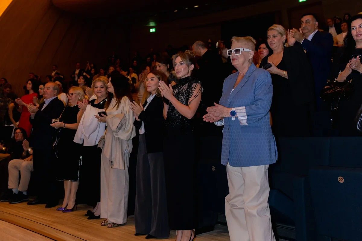 Alyona Əliyeva Luka Minnellinin Bakı konsertindən paylaşım etdi - FOTO