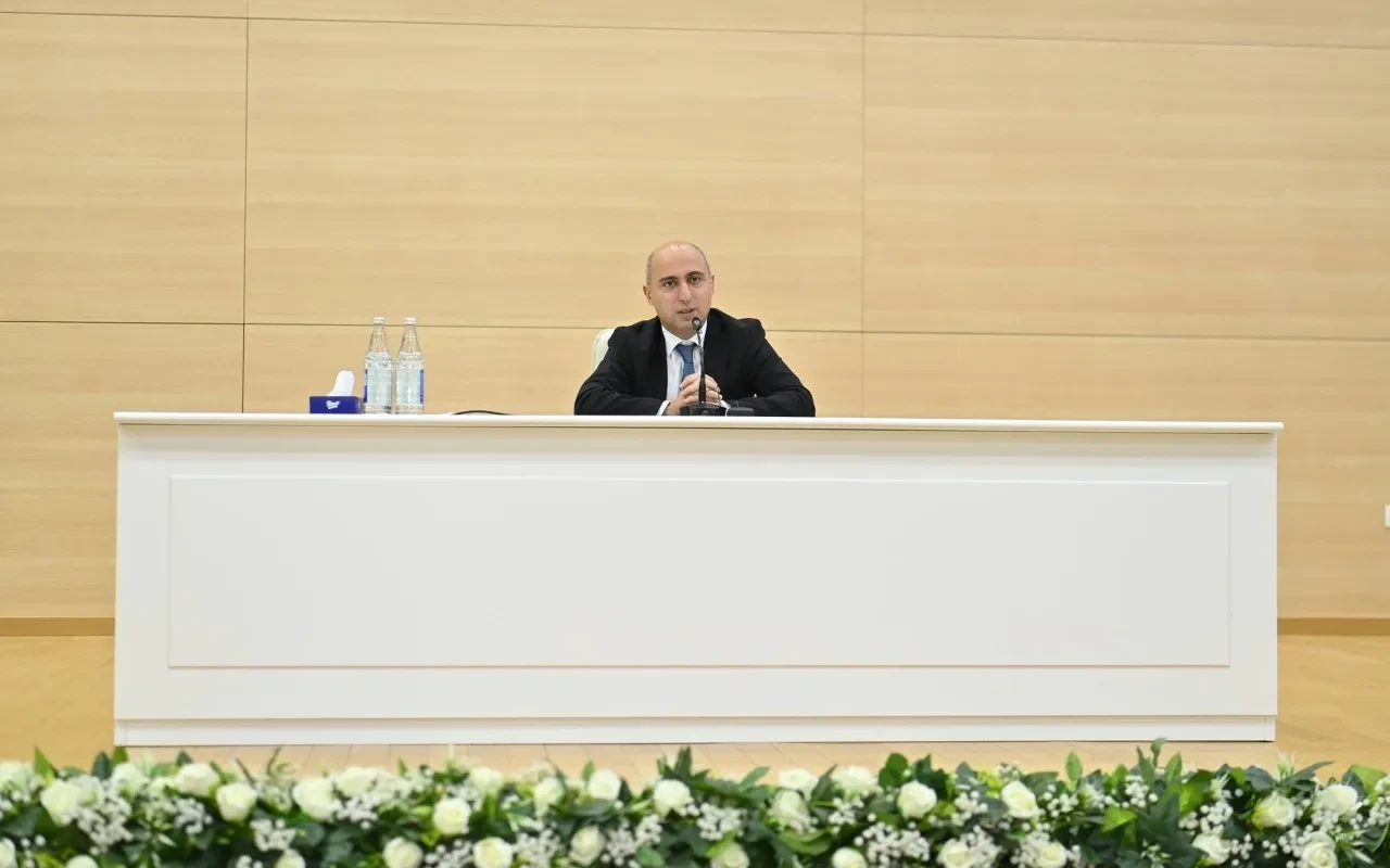Emin Əmrullayev SABAH proqramının tələbələri ilə görüşdü - FOTOLAR&nbsp;