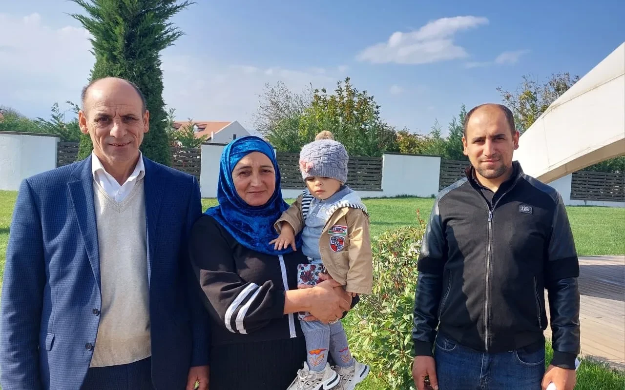 Ağdərəyə köçürülən sakinlər yeni evlərinə çatdılar - FOTOLAR (YENİLƏNDİ)&nbsp;