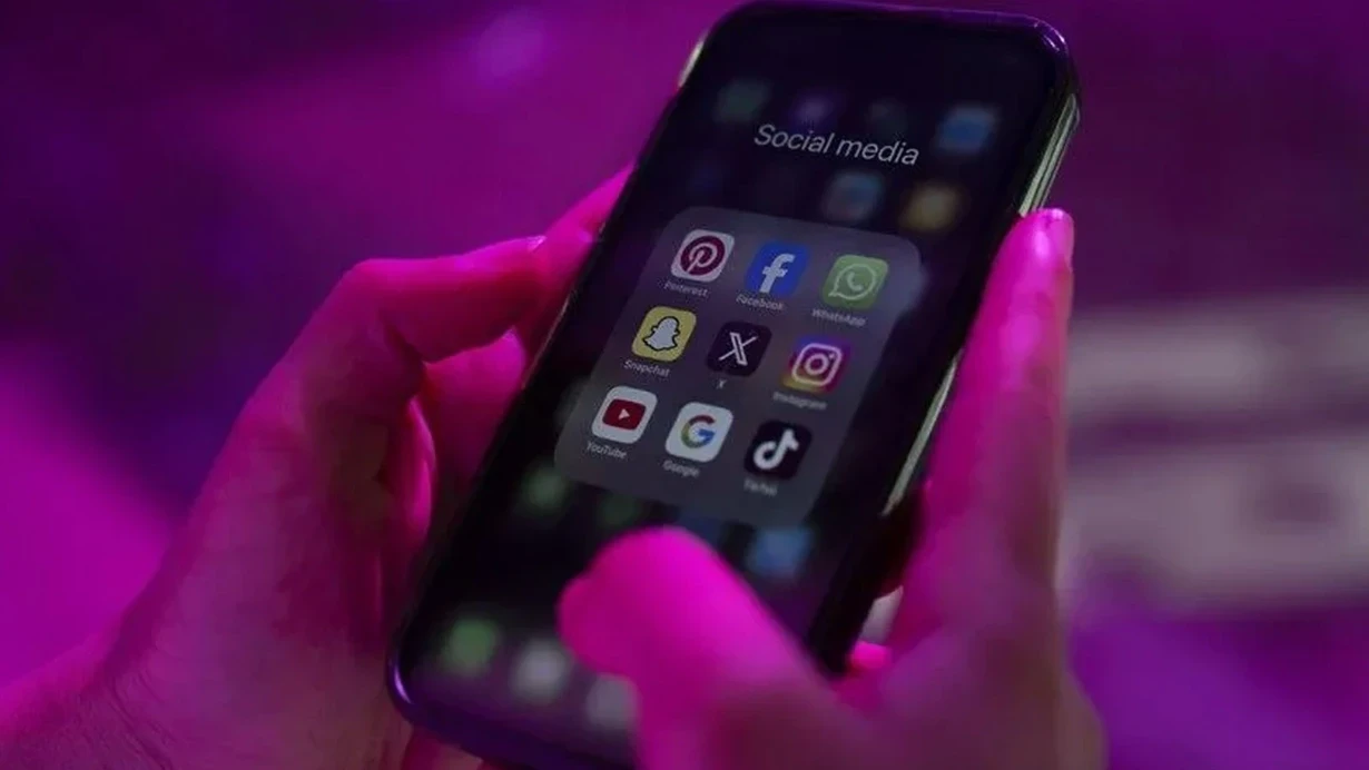 \"Meta\"ya \"Facebook\" və \"Instagram\" İDDİASI