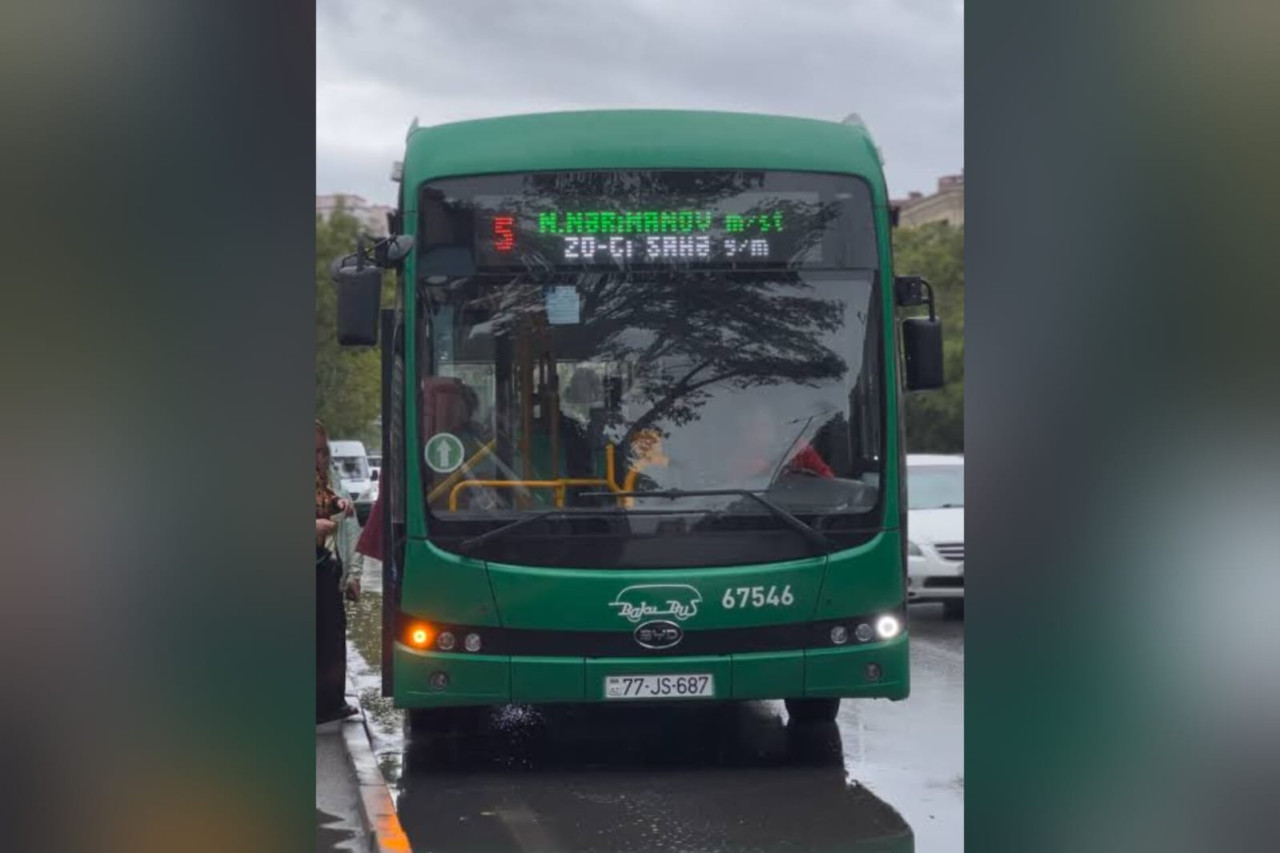 Sərnişinlə dalaşıb avtobusu sürməkdən imtina etdi - İşdən qovuldu