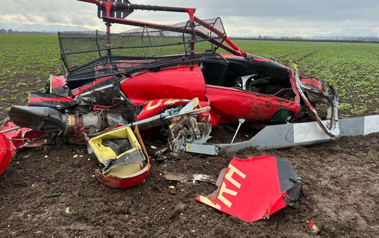 2 helikopter havada toqquşdu - Ölənlər var (FOTOLAR)