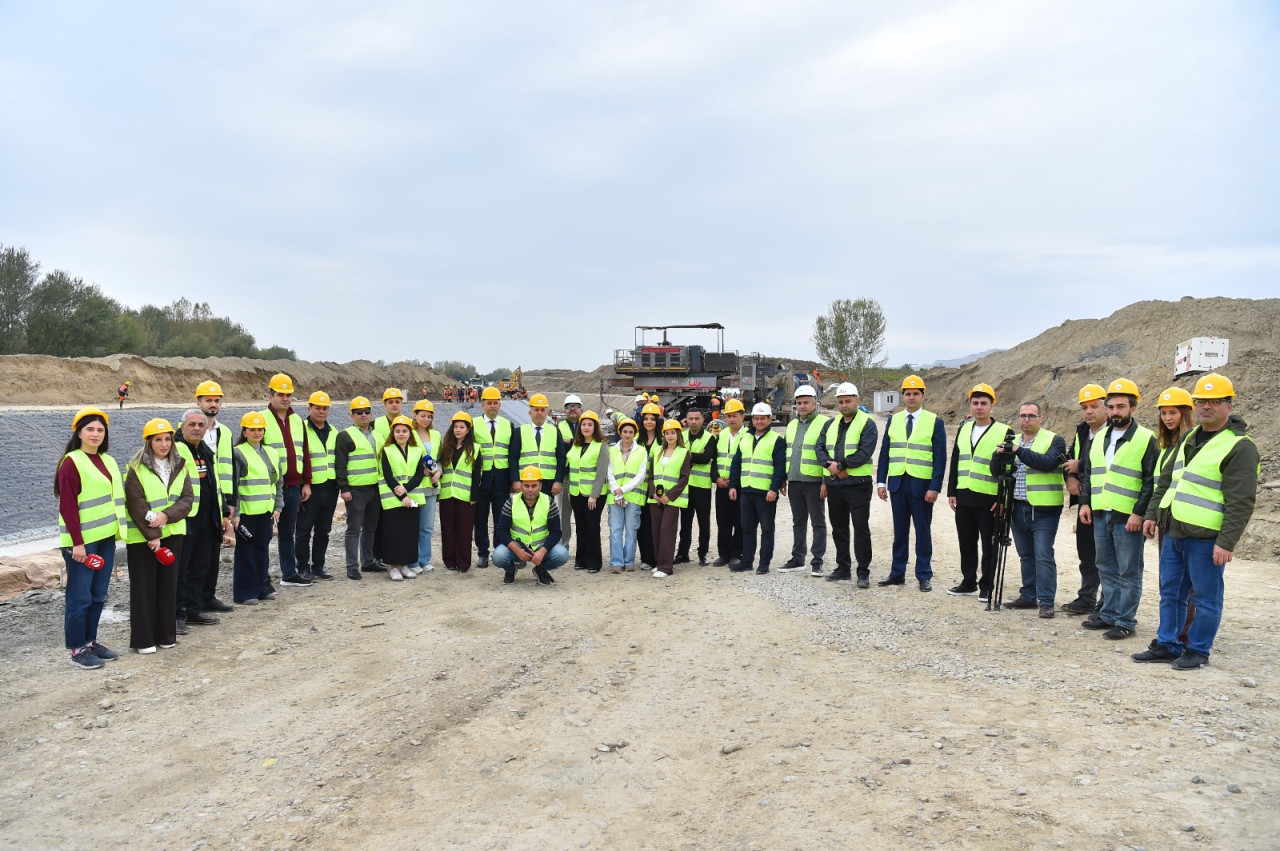 ADSEA Yengicə su anbarı və Şirvan suvarma kanalının tikintisi çərçivəsində mediatur təşkil etdi – FOTO/VİDEO