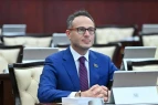 Ramil Həsənin deputatlığına xitam verildi