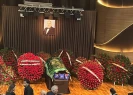 Prezidentlə xanımı vida mərasiminə əklil göndərdi - FOTO
