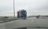 Bakı-Qazax yolunda AĞIR QƏZA - TIR qarşı tərəfə keçdi&nbsp;