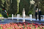&nbsp;İlham Əliyev və Mehriban Əliyeva Fəxri xiyabanda - FOTOLAR
