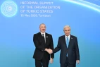 İlham Əliyev TDT-nin qeyri-rəsmi Zirvə görüşündə iştirak edir