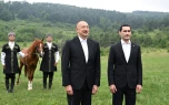 Prezidentin həmkarı ilə tarixi görüşündən - Maraqlı anlar