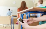 Məktəblərdə telefon istifadə qadağan edildi - Nazirdən QƏRAR