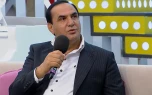 Şou-biznesin “avtoritet”i səhnədə özünü biabır etdi - VİDEO