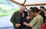 Prezident Kiçik Qaladərəsində sakinlərlə görüşdü