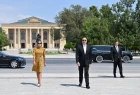 İlham Əliyev və Mehriban Əliyeva Ümummilli Liderin abidəsini ziyarət etdilər - FOTOLAR