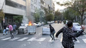 İran əxlaq polisinin ləğv edilməsi ilə bağlı iddiaları rədd etdi