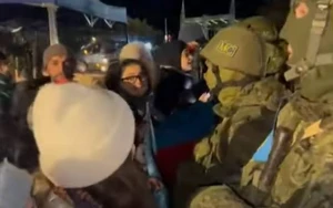 Sülhməramlıların qarşısında “Sarı Gəlin”i oxudular - VİDEO